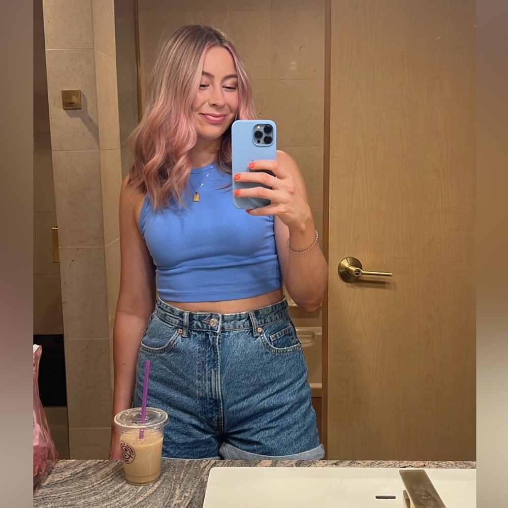 Hi, I’m Lexi! 💗 - Picture 2 of 4